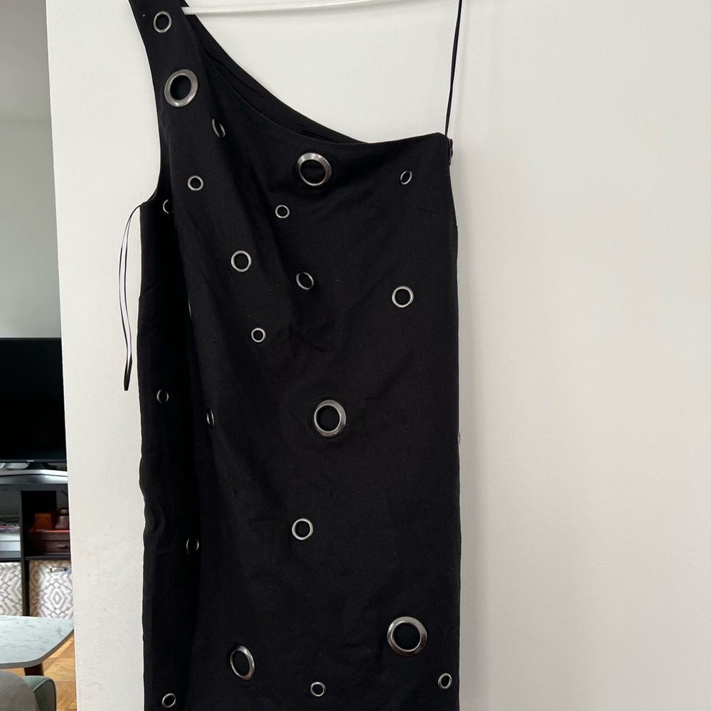 One shoulder dress
